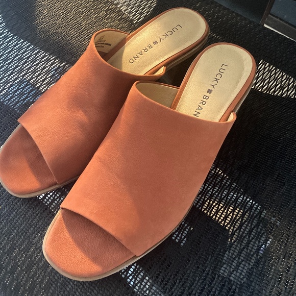 Lucky Brand Lutena Slip on Nubuck Sandals - Picture 1 of 2